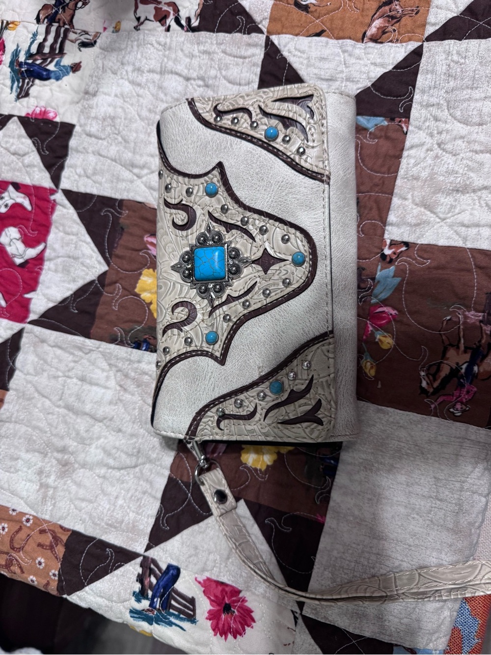 Turquoise cream wallet